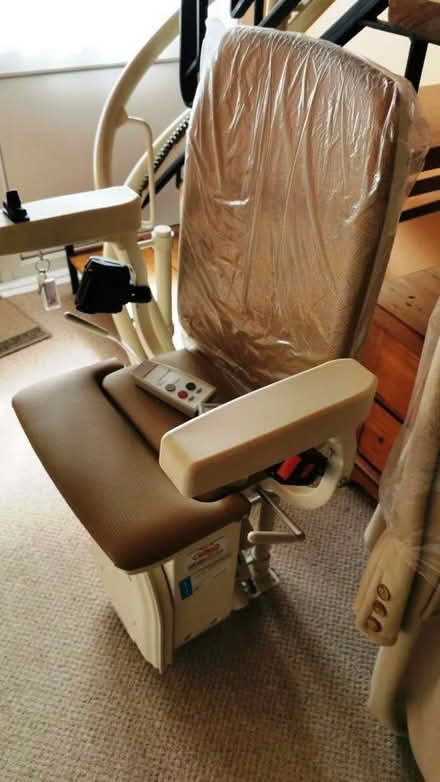 Photo of free stairlift (Montrose DD10) #3