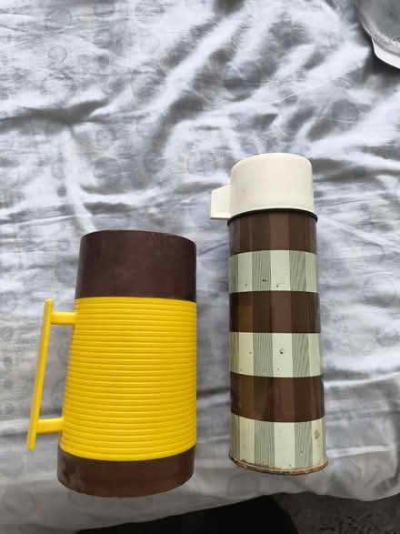 Photo of free 2 flasks (CV3) #1