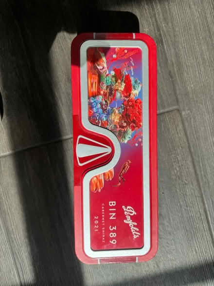 Photo of free Decorative box (SE11) #2