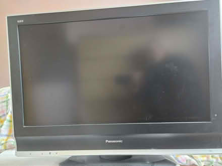 Photo of free 32" Tv (Combe Down BA2) #1