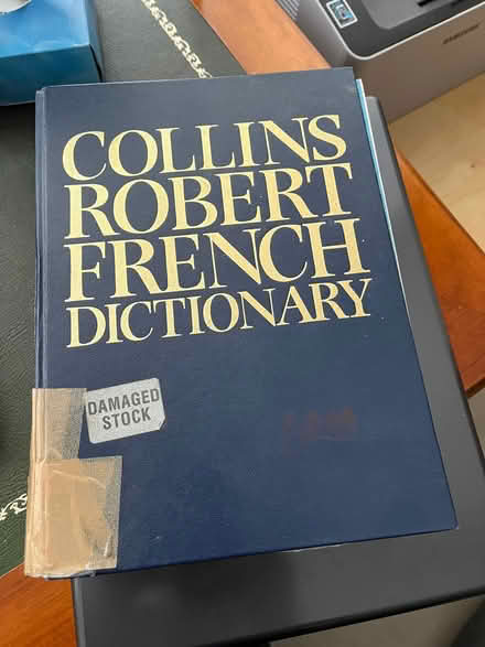Photo of free Large French dictionary (Newton Mearns G77) #1