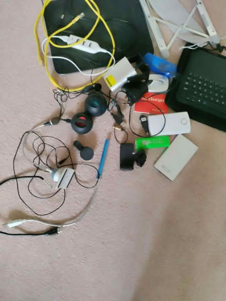 Photo of free Job lot of gadgets (California DE22) #1