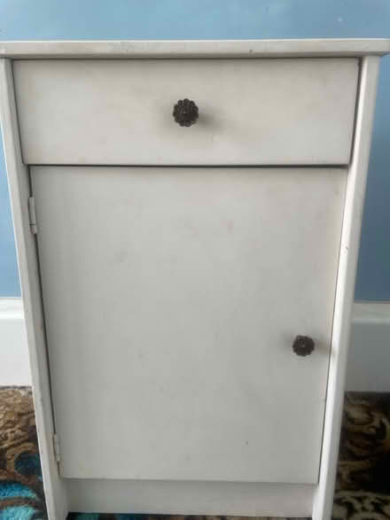 Photo of free White Bedside Table / Cupboard (Clapham Junction SW11) #1