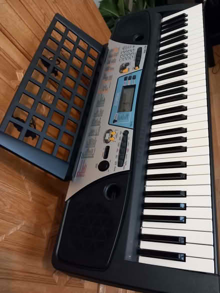 Photo of free Electric Keyboard (Hampton CT6) #2