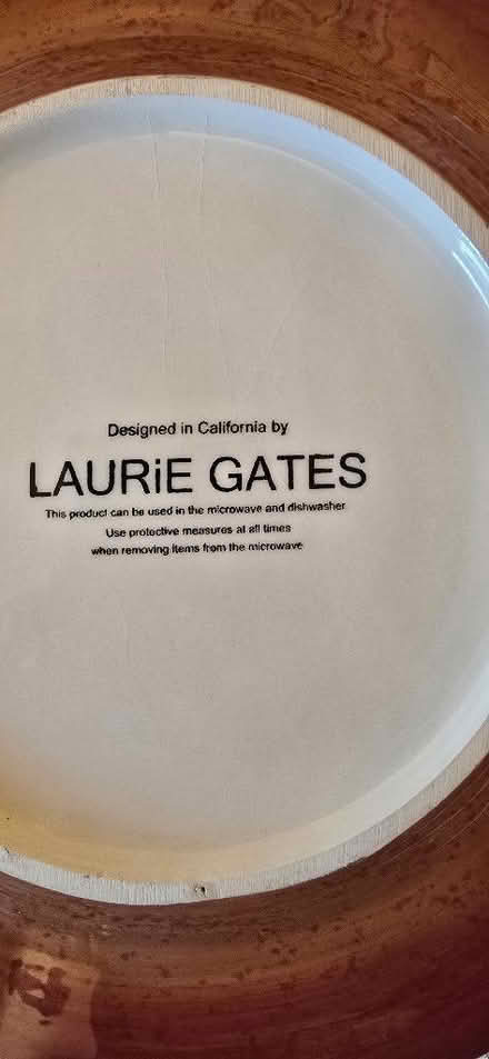 Photo of free Laurie Gates dinnerware (Panshanger AL7) #2