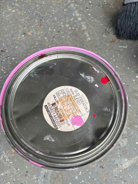 Photo of free Flat interior paint (Media Pa) #2