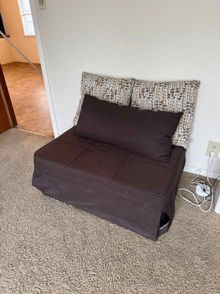 Photo of free Ottoman w/ fold out bed (San Jose California) #1