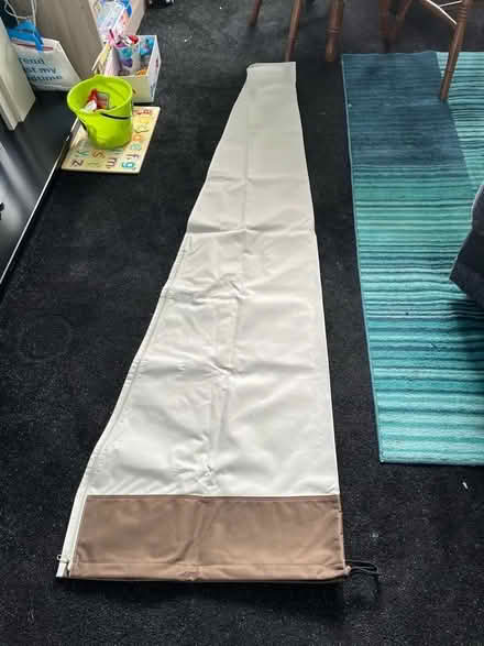 Photo of free parasol (Craiginch AB11) #1