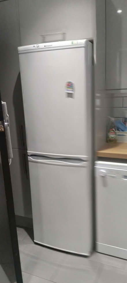 Photo of free hotpoint Aquarius fridge freezer (Harlow Fields DE22) #1