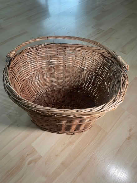 Photo of free Wicker basket (Summertown OX2) #2