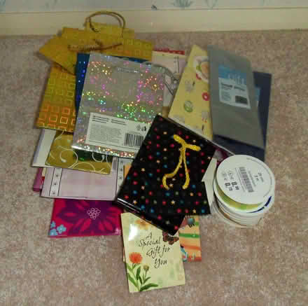 Photo of free Gift bags (Langley SL3) #1