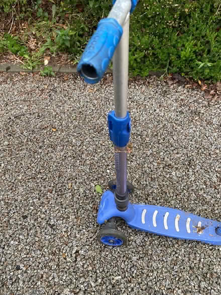 Photo of free Child’s scooter (Colnbrook SL3) #2