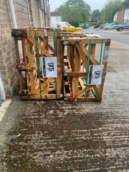 Photo of free 2 sided wooden pallets (Bracknell RG12) #1