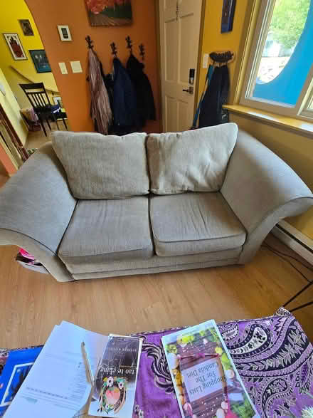 Photo of free love seat good condition (comox) #1
