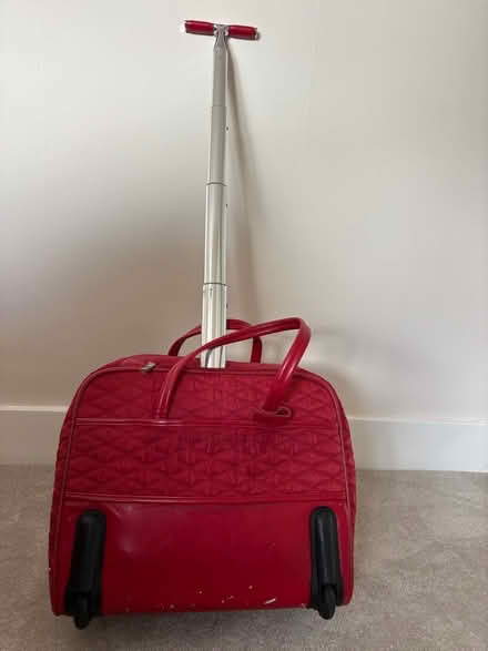 Photo of free Knomo red wheeled travel bag. Weekend or laptop (Northchurch HP4) #3