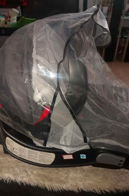 Photo of free Graco Car Seat (RG12 Bracknell) #3