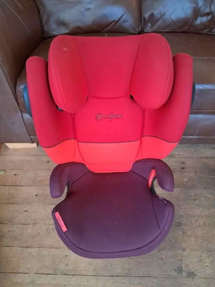Photo of free 2 cybex car seats, good condition, smoke free home (Thame OX9) #1