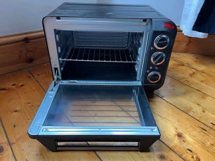 Photo of free Freestanding oven, only ever used to bake Fimo arts & crafts (Oldfield Park BA2) #2