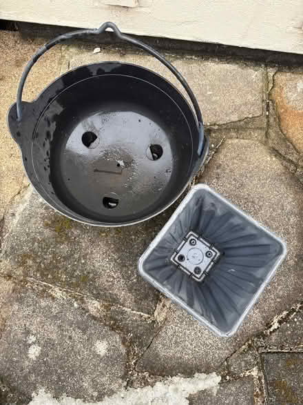 Photo of free Plant pots (Norbury CR7) #2