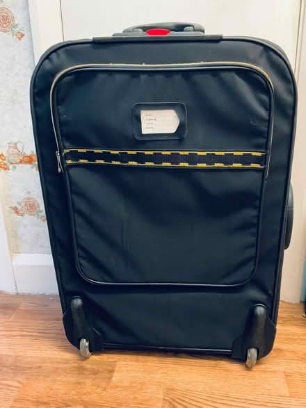 Photo of free Large suitcase and carryall - Leagrave LU4 (Lewsey Farm LU4) #1