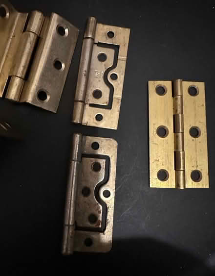 Photo of free Assorted Hinges (Grays RM17) #4