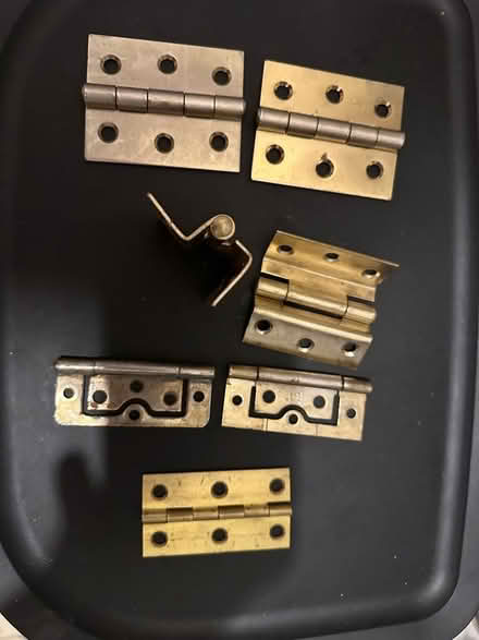 Photo of free Assorted Hinges (Grays RM17) #1