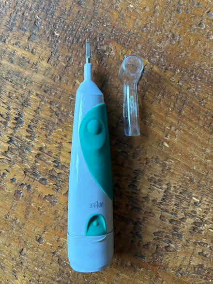 Photo of free Braun Battery ToothBrush (Old Slade KT16) #3