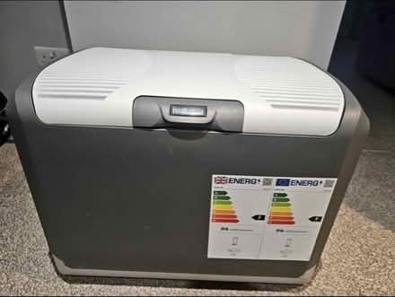 Photo of Electric cool box 40L (Glen Parva LE2) #1