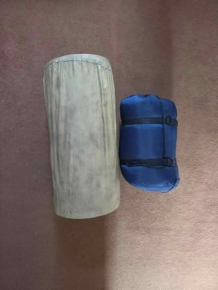 Photo of free Single sleeping bag and roll. (Bricknells Meadow OX28) #2