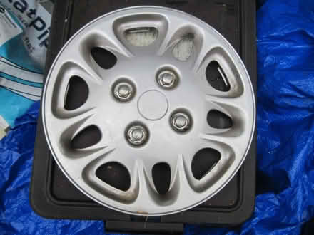 Photo of free hub cap (Cambuskenneth FK9) #1