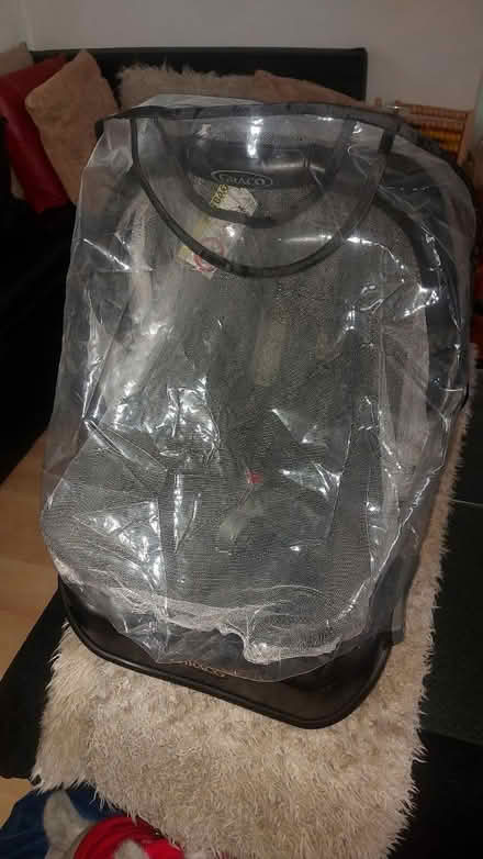 Photo of free Grace Car Seat with Car Base (RG12 Bracknell) #2