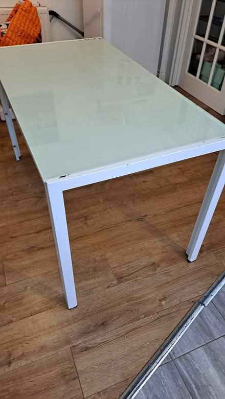 Photo of free Glass dinning table (Addison Road CV22) #3