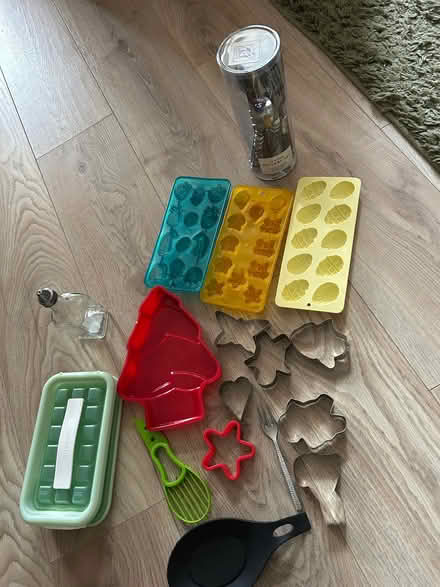 Photo of free kitchen items (Innsworth GL3) #1