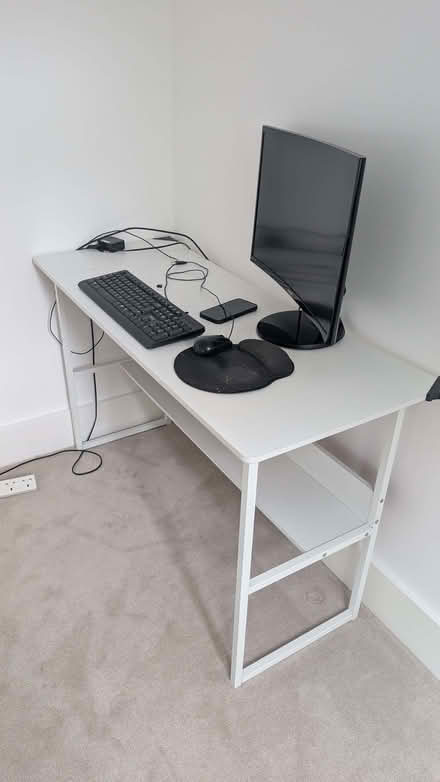 Photo of free Desk (Ealing W5) #1