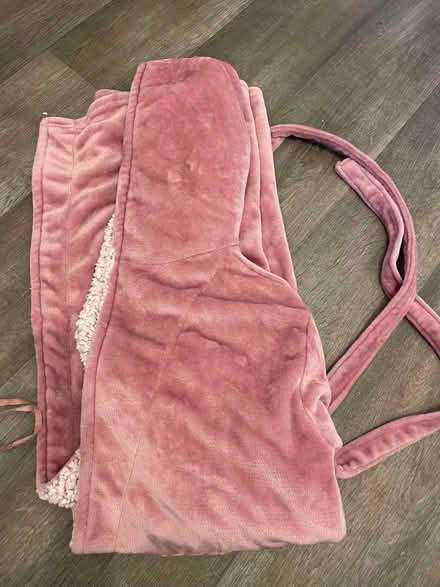 Photo of free Fluffy hooded dressing gown (Wandsworth SW18) #2