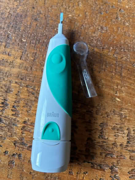 Photo of free Braun Battery ToothBrush (Old Slade KT16) #2