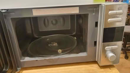 Photo of free De Longhi Microwave (Datchworth Green SG3) #2