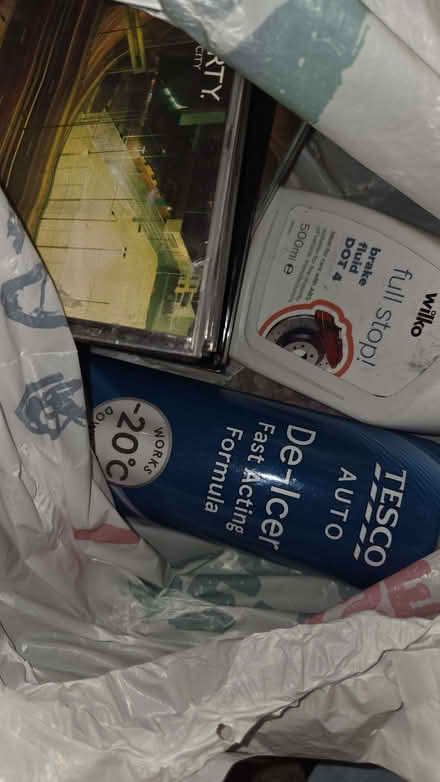 Photo of free Car items (Fleetwood FY7) #1