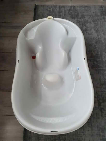 Photo of free Large baby bath (E17) #1