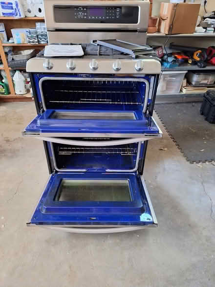 Photo of free Gas double oven range (Columbia River High School) #2