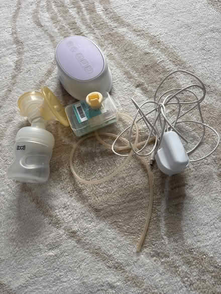 Photo of free Electric breast pump (Tw7) #1