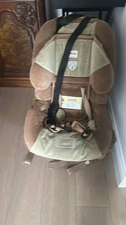 Photo of free Car seat (St. John's Wood NW8) #1