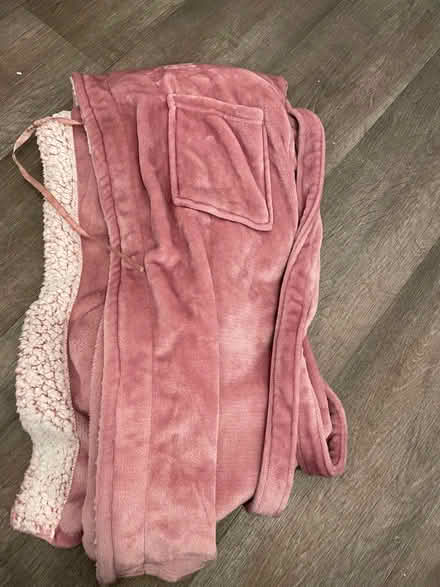 Photo of free Fluffy hooded dressing gown (Wandsworth SW18) #1