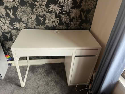 Photo of free IKEA computer desk or dressing table (Bare LA4) #1