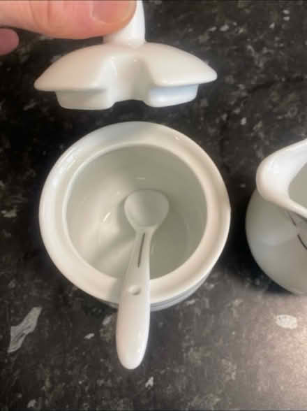 Photo of free Sugar Pot & Milk Jug (Cheshunt En8) #2