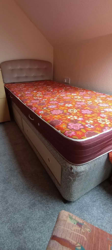 Photo of free Beds and chair (Chipping Norton OX7) #2