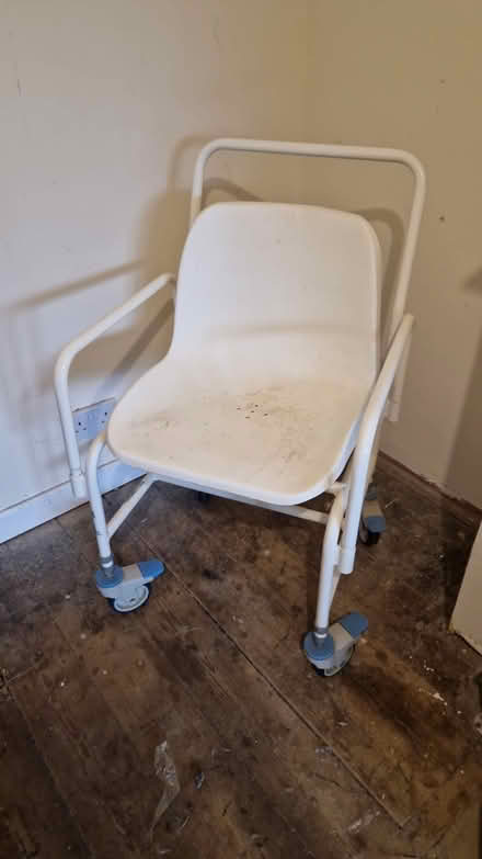 Photo of free Shower chair (Moor End Green B24) #1
