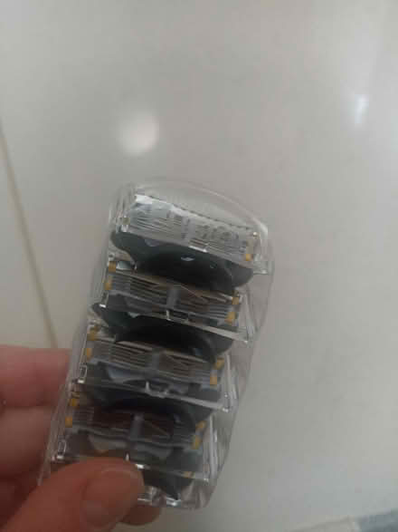 Photo of free Gillette Fusion5 razor blade refill (Richmond upon Thames TW10) #3
