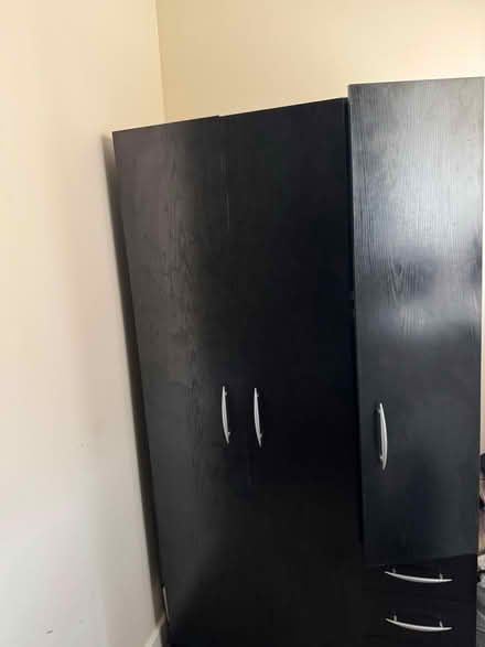Photo of free Wardrobe (LU5) #3
