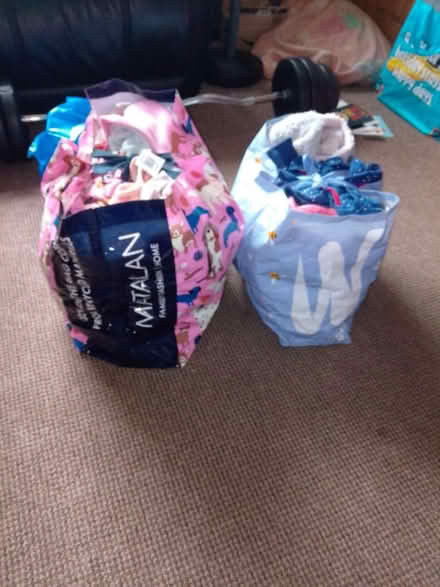 Photo of free 2 of girls clothes 2yrs - 5yrs (BD17) #1